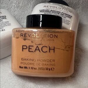 Revolution Peach Baking Powder